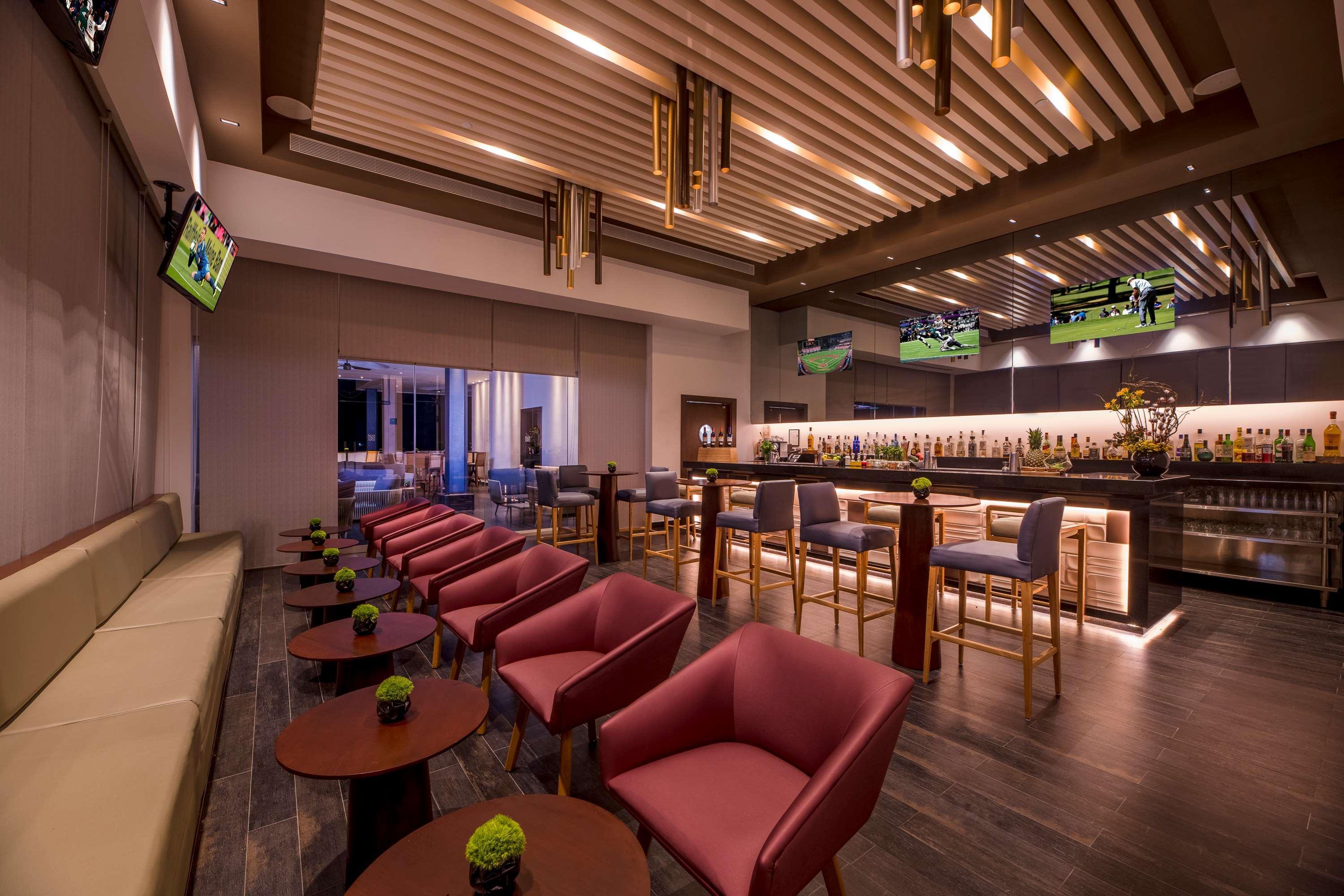 Haven Riviera Cancun (Adults Only) Alfredo V. Bonfil Eksteriør bilde The lounge at the airport