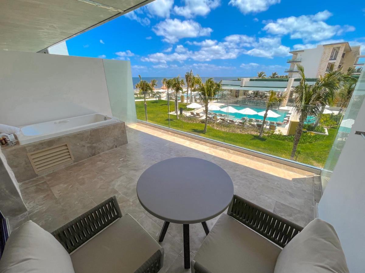 Haven Riviera Cancun (Adults Only) Alfredo V. Bonfil Eksteriør bilde Balcony of a Junior Suite